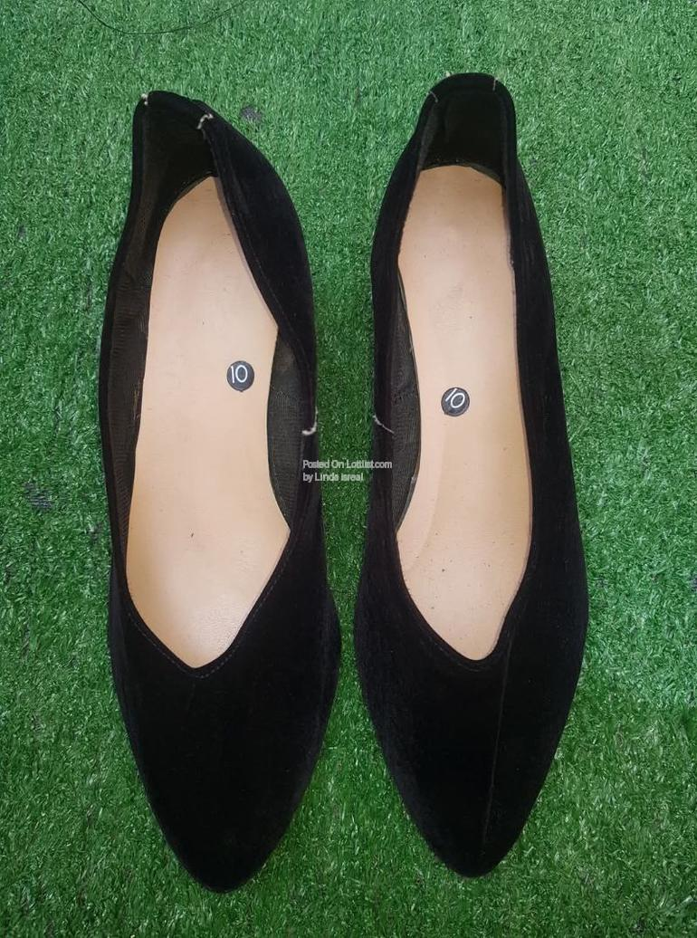Ladies shoes