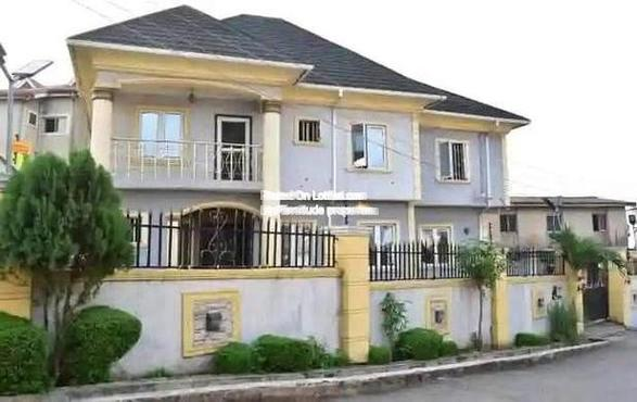 Four bedroom duplex for sale in Lagos