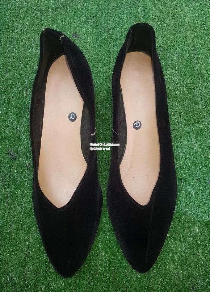 Ladies shoes