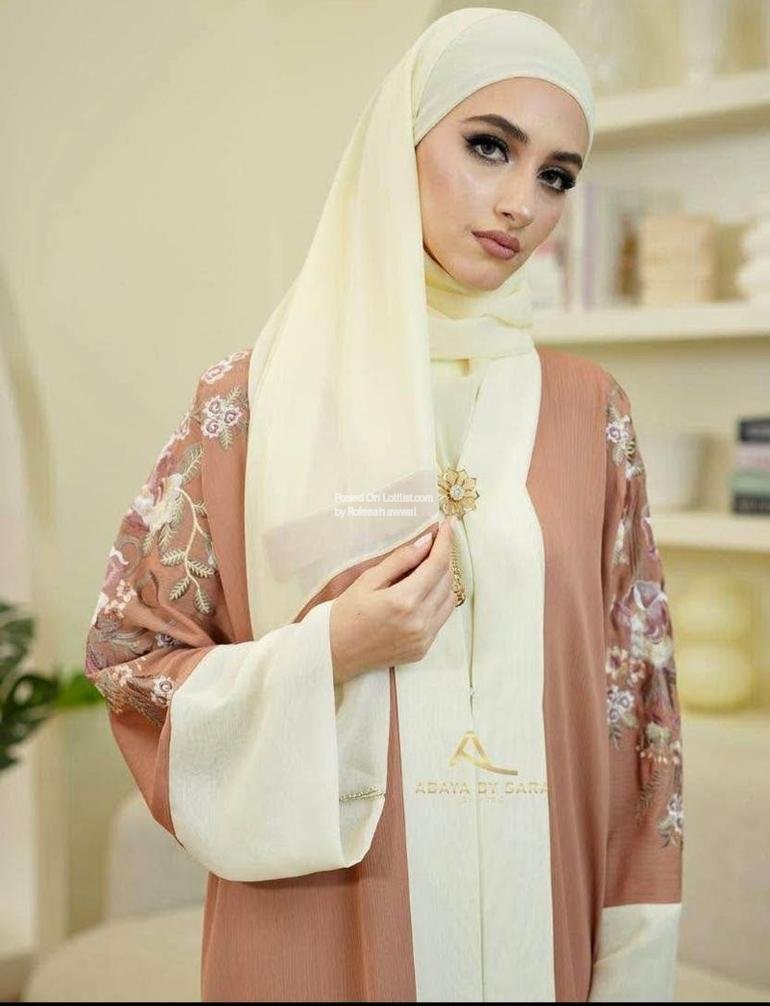 High Quality Zoom Dubai Abayas