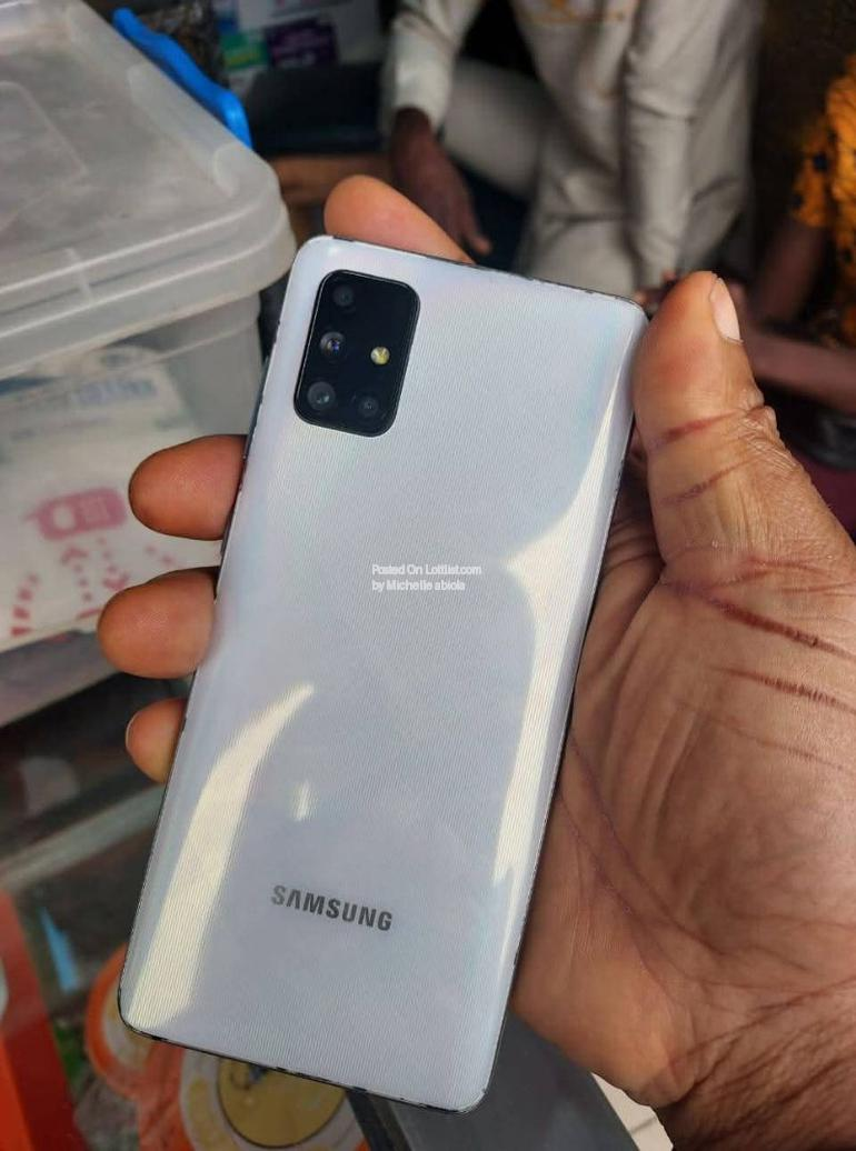 Samsung Galaxy A71 - 6gb RAM 128gb