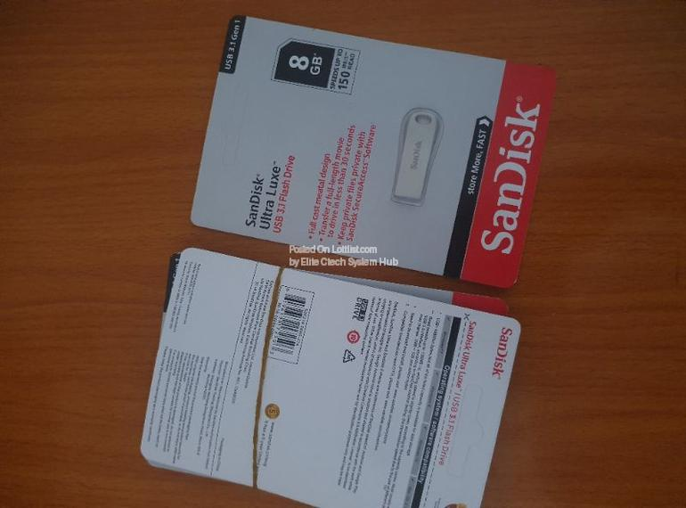 8 GB SanDisk Ultra Luxe USB 3.1 Flash Drive