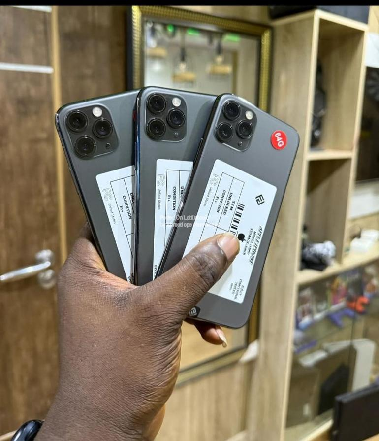 iPhone 11 pro uk used 